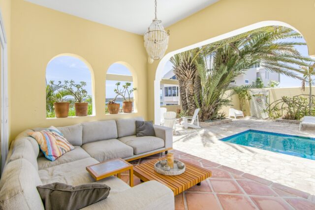 Luxe Ibiza Villa met Appartement en Zwembad te Jan Sofat te Koop2253