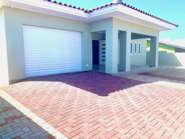 huurwoning-seru-fortuna-ariba-curacao-huren-garage