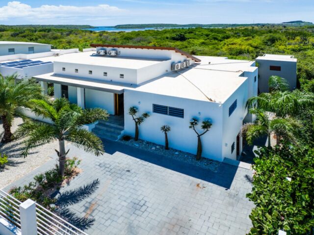 Moderne Villa met Appartementen en Zwembed op Damasco Resort Curacao te Jan Thiel te Koop44