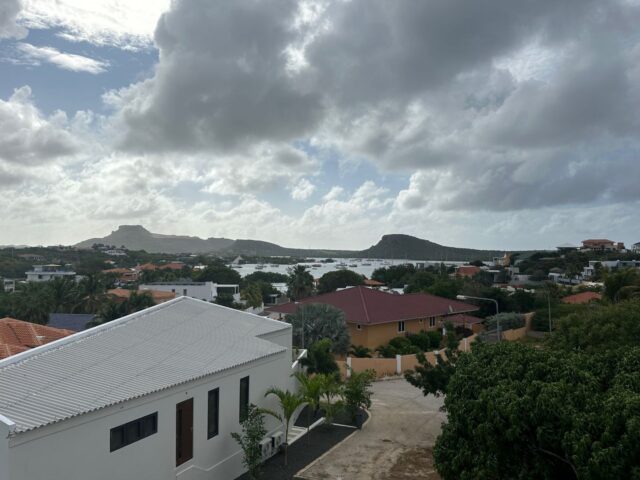 Ruime Villa in Brakkeput Abou met Prachtig Uitzicht te Huur (29)