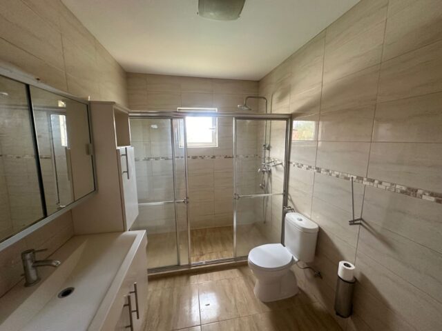 Ruime Villa in Brakkeput Abou met Prachtig Uitzicht te Huur (31)