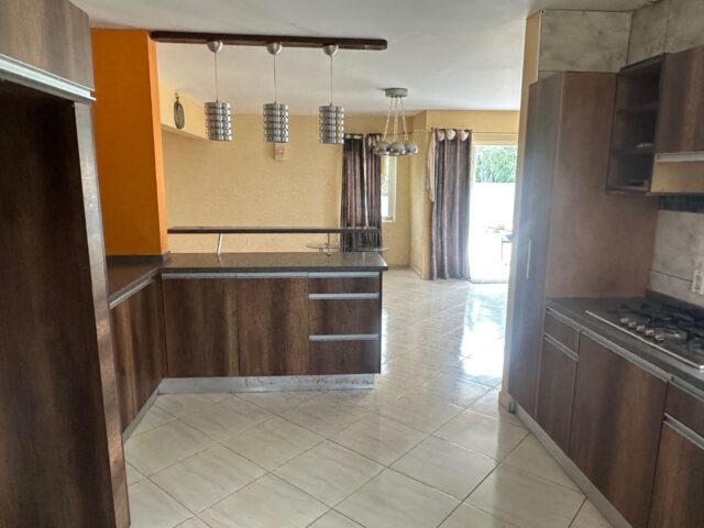 Ruime Villa in Brakkeput Abou met Prachtig Uitzicht te Huur (36)