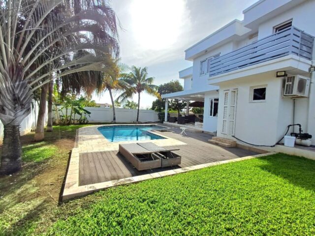 Luxe villa met Privé Zwembad in Vista Royal te Koop (18)