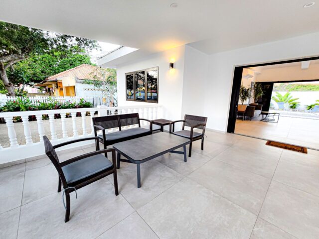 Prachtige Woning om de Hoek van Marie Pompoen Beach Boulevard te Huur (13)