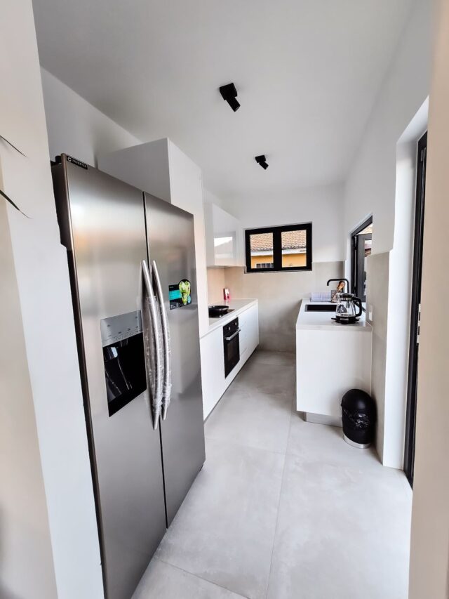 Prachtige Woning om de Hoek van Marie Pompoen Beach Boulevard te Huur (14)