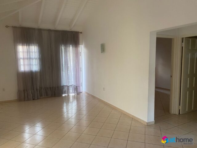 Leuke-Drie-Slaapkamer-Bungalow-in-Jongbloed-te-Huur-2024-09-20-at-21.44.43