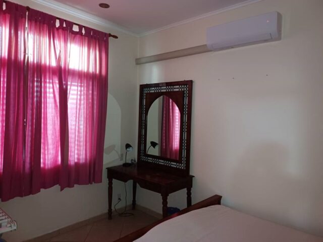 Prachtige Villa met Zeezicht en Zwembad in Grote Berg te Koop (17)