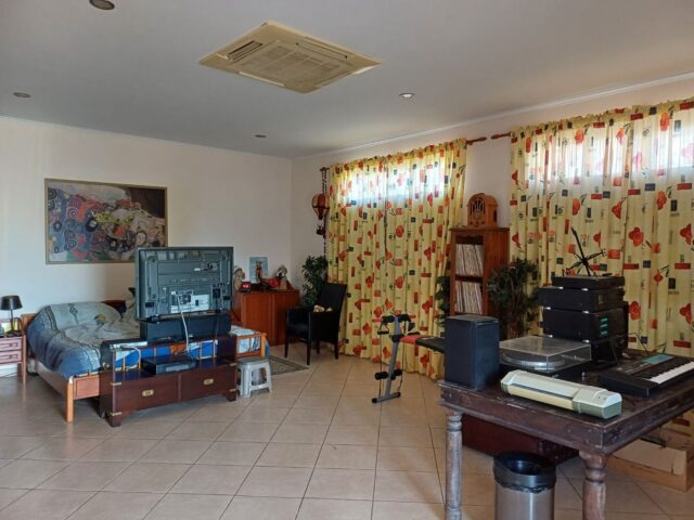Prachtige Villa met Zeezicht en Zwembad in Grote Berg te Koop (19)