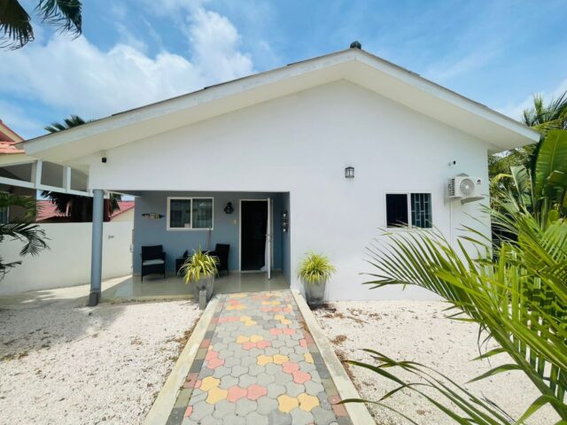 Ruime woning met zwembad (4)