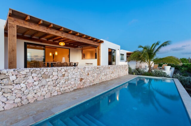 2.gemeubileerde villa met zwembad op LXRY resort te koop