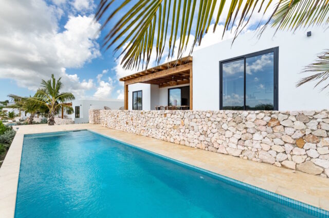 33.gemeubileerde villa met zwembad op LXRY resort te koop