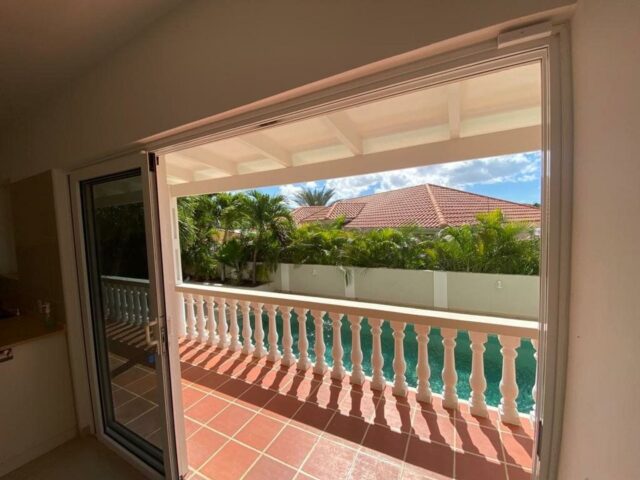 Ruime villa met zwembad Brakkeput Abou Curaçao te Huur(13)