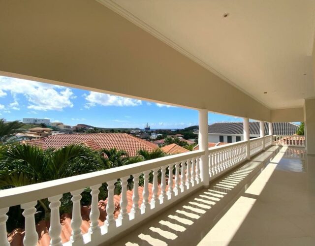 Ruime villa met zwembad Brakkeput Abou Curaçao te Huur(22)
