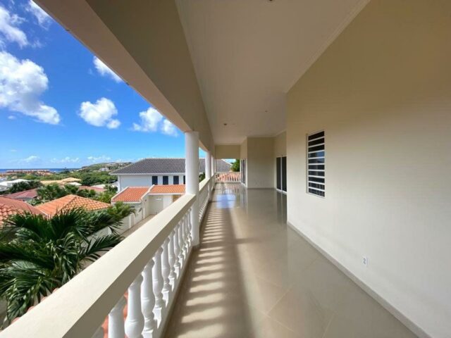 Ruime villa met zwembad Brakkeput Abou Curaçao te Huur(30)