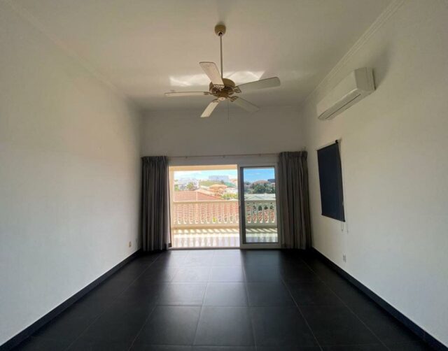 Ruime villa met zwembad Brakkeput Abou Curaçao te Huur(32)