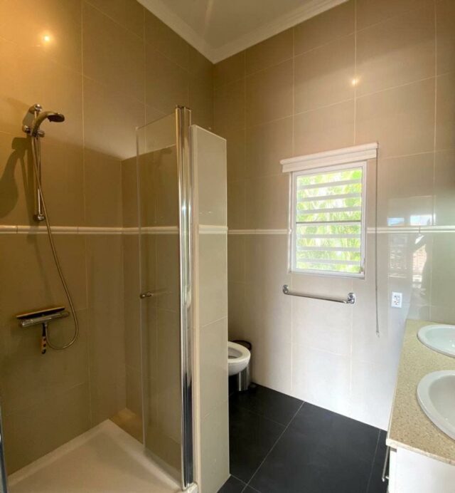 Ruime villa met zwembad Brakkeput Abou Curaçao te Huur(33)