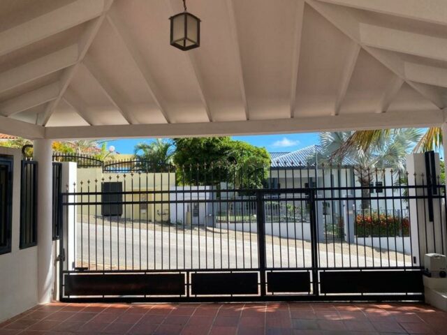 Ruime villa met zwembad Brakkeput Abou Curaçao te Huur(4)