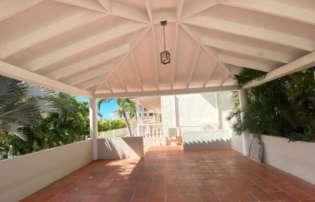 Ruime villa met zwembad Brakkeput Abou Curaçao te Huur(5)