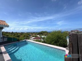 Gemeubileerde Villa met Zwembad in Piscadera te Huur