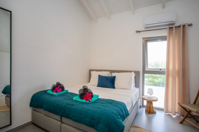 Luxe Villa met Appartement en 2 Zwembaden Vista Royal te Koop00002
