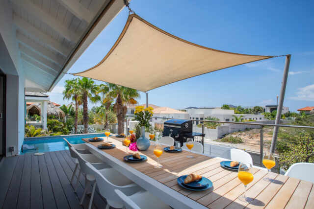 Luxe Villa met Appartement en 2 Zwembaden Vista Royal te Koop00015
