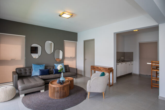 Luxe Villa met Appartement en 2 Zwembaden Vista Royal te Koop00027