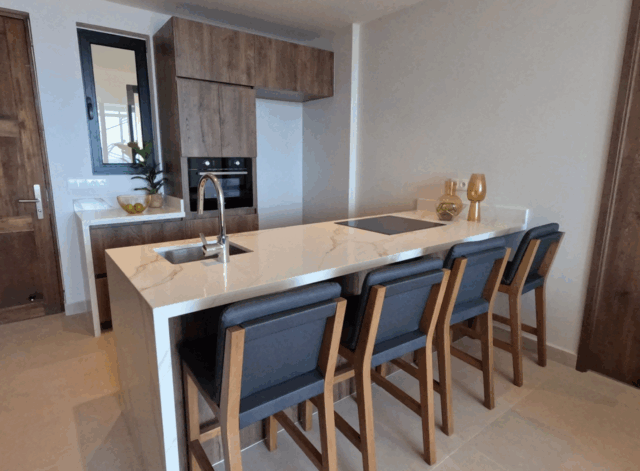 Majestic Apartments5