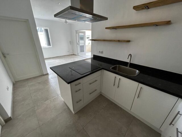LuxeAppartementteHuurinOtrobanda_Kitchen