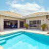Luxe Gerenoveerde Villa met Zwembad op Jan Sofat te Koop
