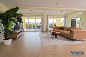 Luxe Gemeubileerd Appartement op Resort met Zwembad Jan Thiel te Huur